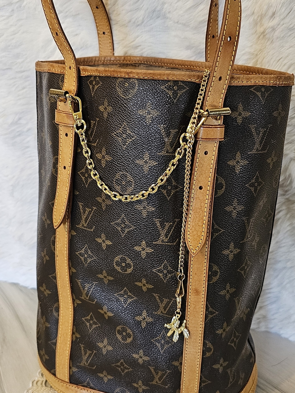 Louis Vuitton Monogram Canvas GM Bucket Bag With COA - Picture 2 of 16